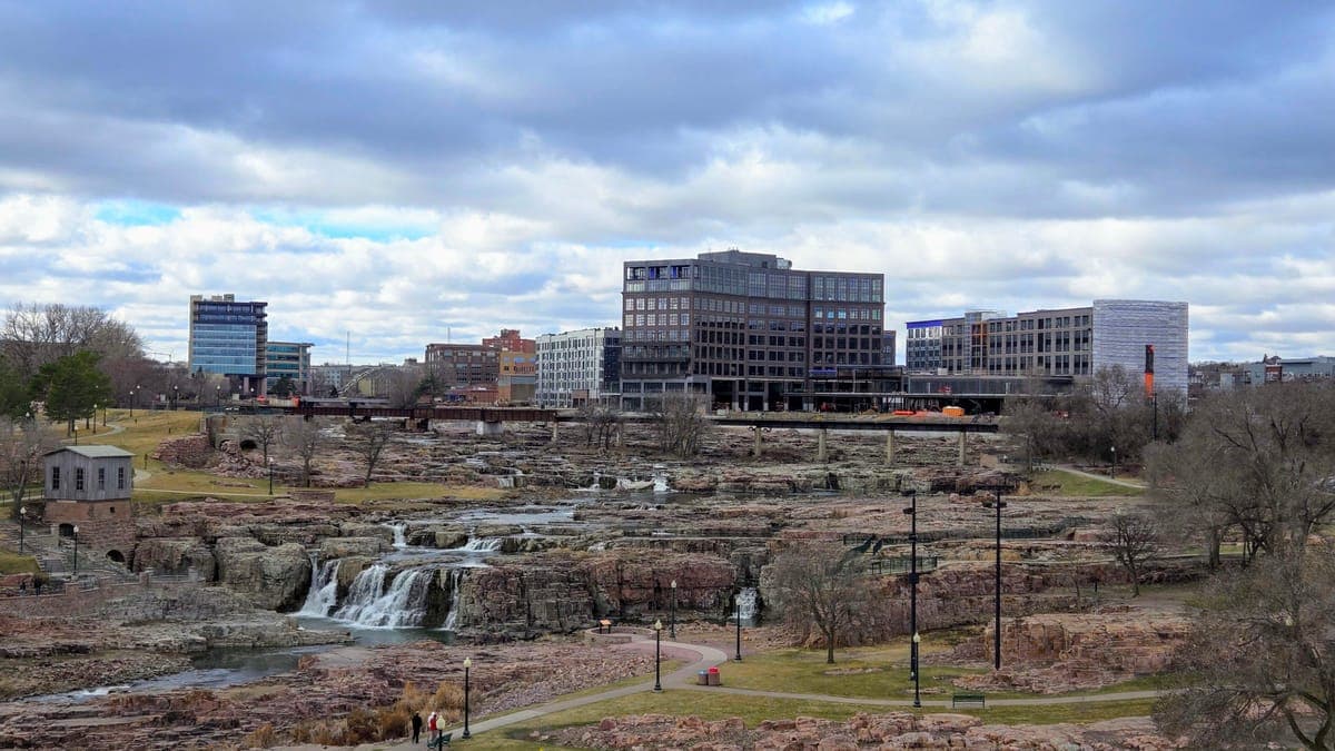 Sioux Falls skyline and cityscape