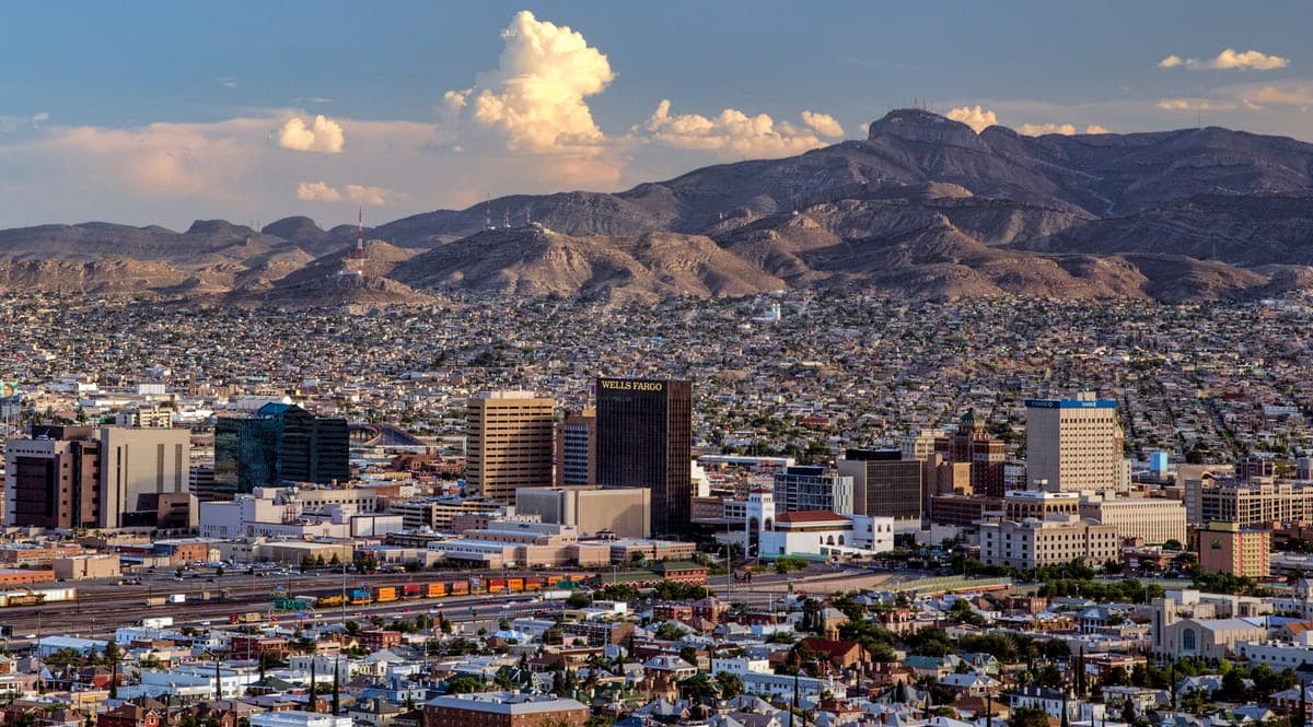 El Paso skyline and cityscape